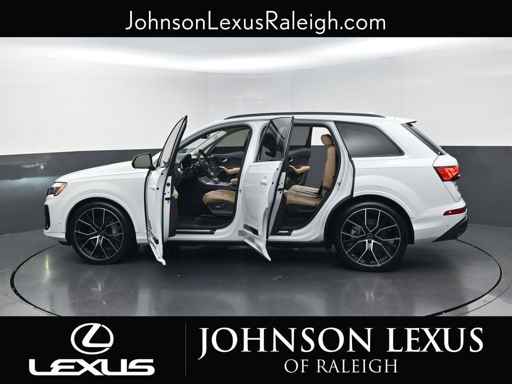 2025 Audi Q7 55 Prestige quattro