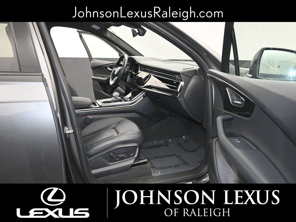 2021 Audi Q7 55 Prestige quattro