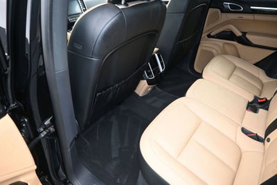 2017 Porsche Cayenne Base