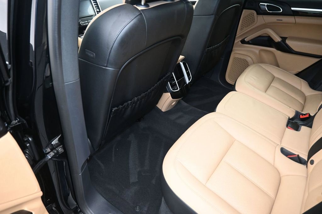 2017 Porsche Cayenne Base