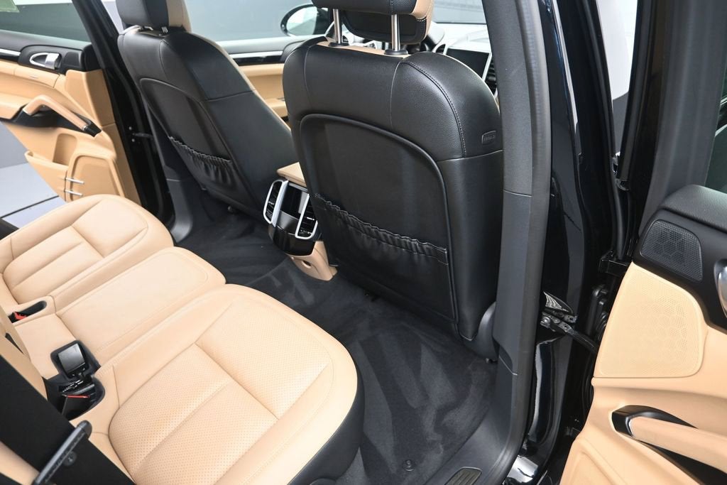 2017 Porsche Cayenne Base