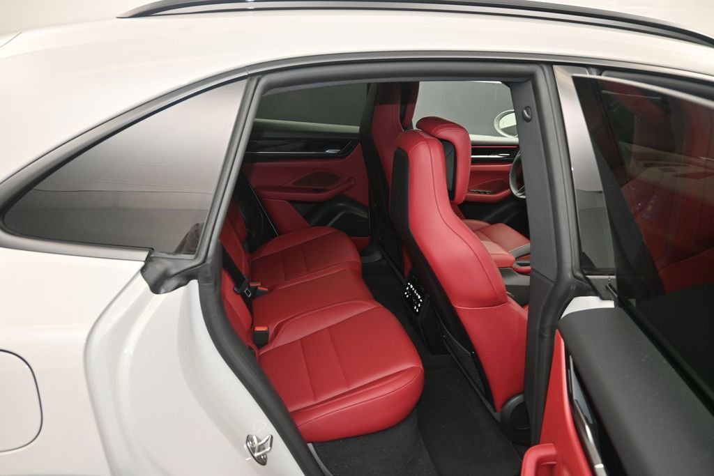2026 Porsche Macan Electric 4
