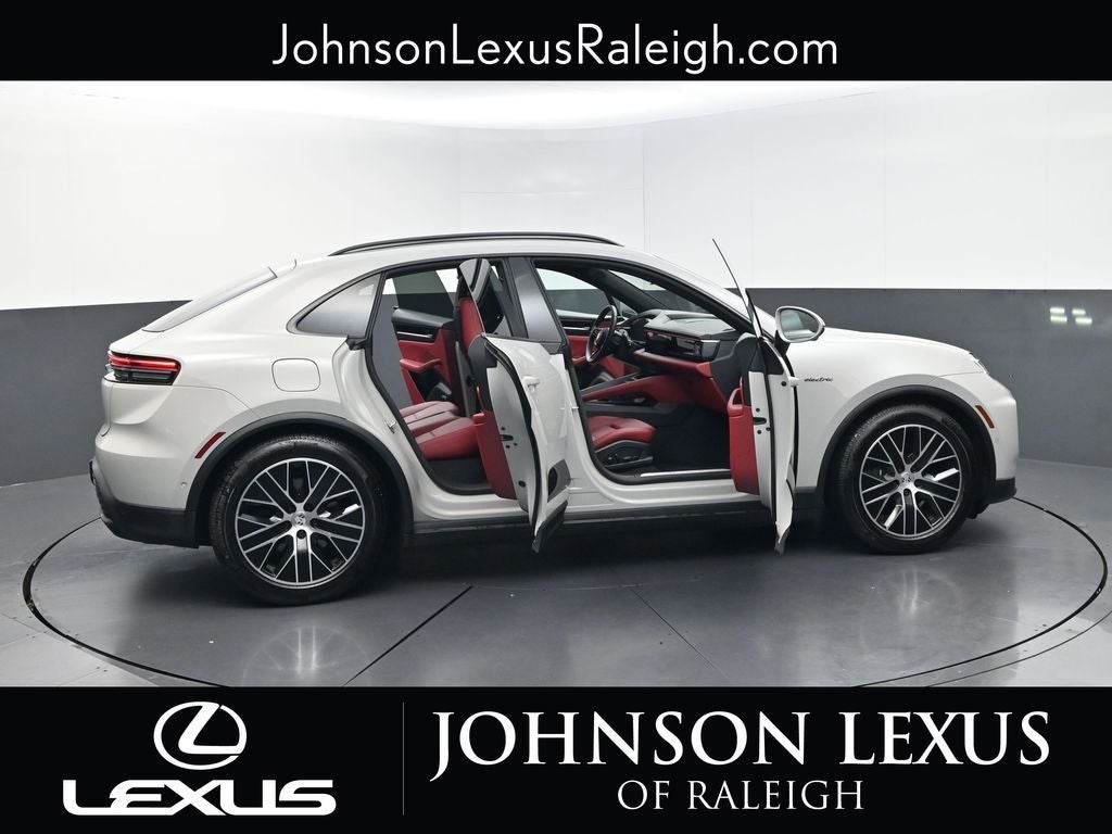 2026 Porsche Macan Electric 4