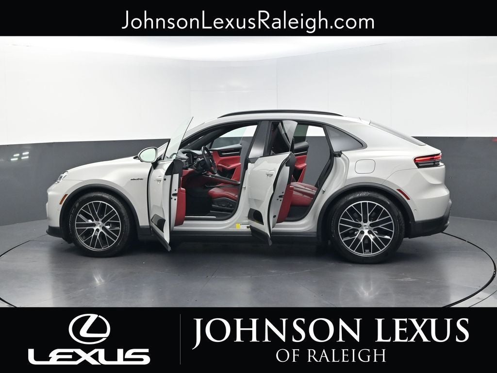 2026 Porsche Macan Electric 4