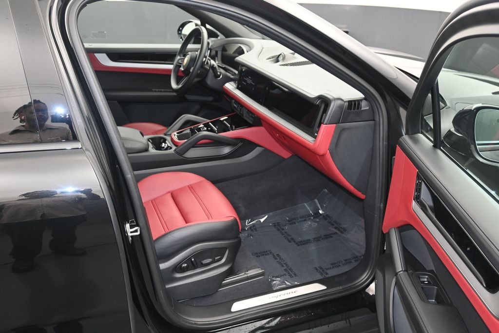 2024 Porsche Cayenne Coupe Base