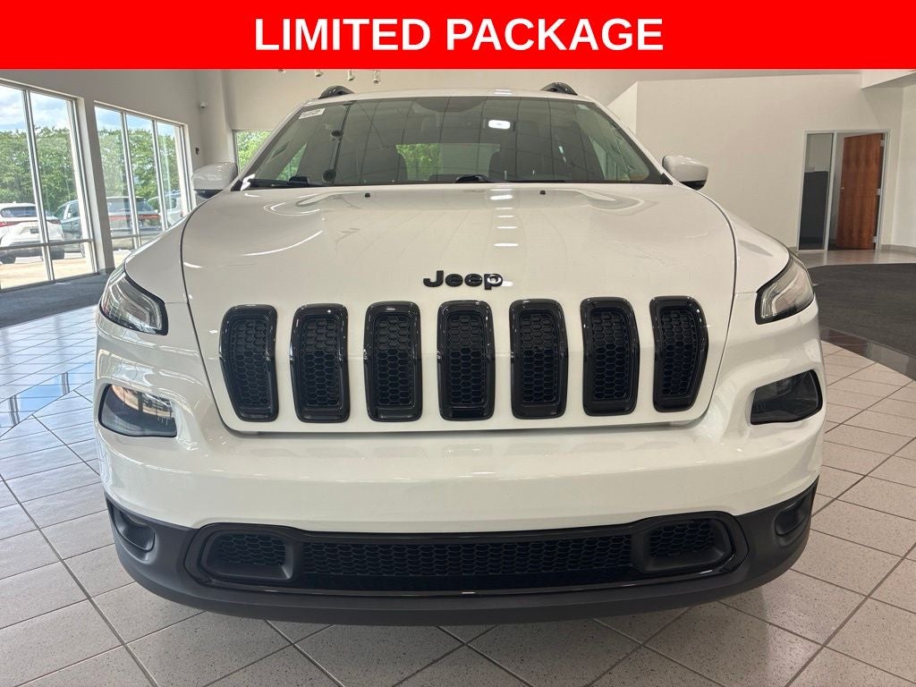 2016 Jeep Cherokee Limited NAV/LEATHER SEATS/4 NEW TIRES