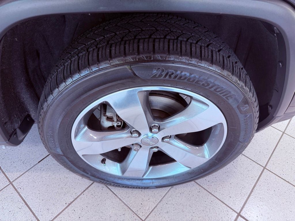 2015 Jeep Grand Cherokee Limited NAV/SUNROOF/LEATHER/PARK ASSIST