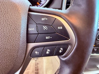 2018 Jeep Grand Cherokee Overland PANO ROOF/NAV/ACTIVE SAFETY PKG/BLIND SPOT