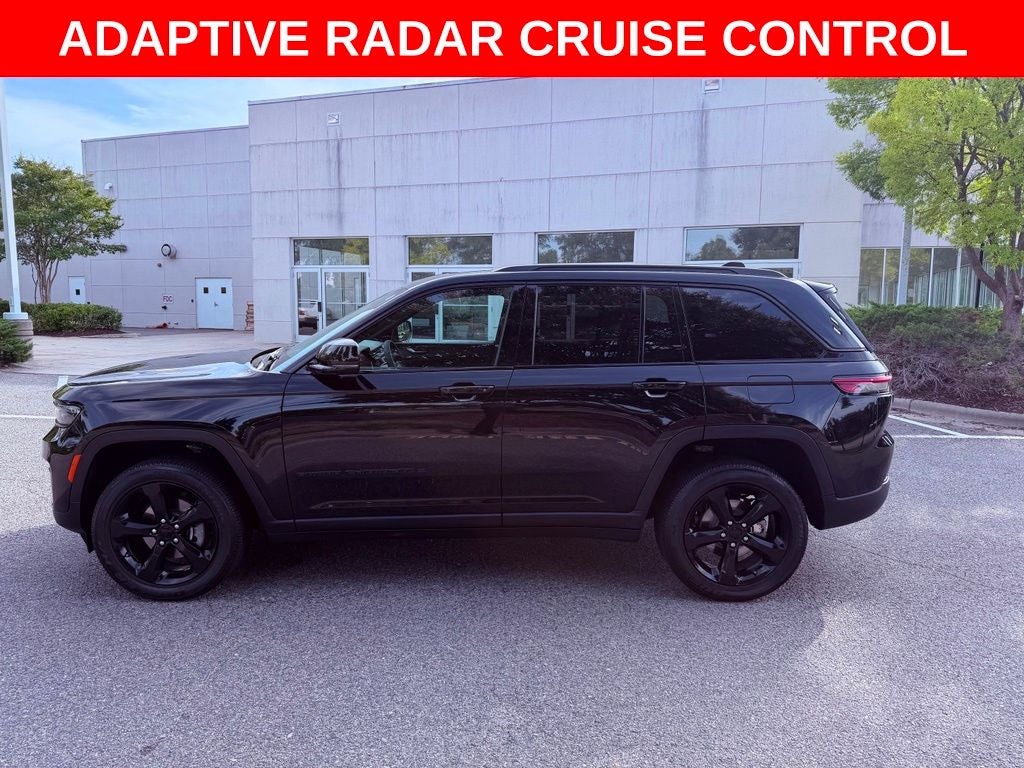 2023 Jeep Grand Cherokee Altitude CARPLAY/PARK AST/BLIND SPOT/CLEAN CARFAX