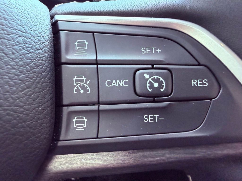 2023 Jeep Grand Cherokee L Limited NAV/BLIND SPOT/PARK AST/SMART CRUISE