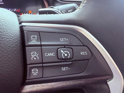 2023 Jeep Grand Cherokee L Limited PANO ROOF/BLIND SPOT/CARPLAY/4 NEW TIRES