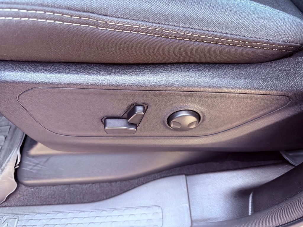2025 RAM 1500 Big Horn NAV/BLIND SPOT/PARK AST/NIGHT EDITION