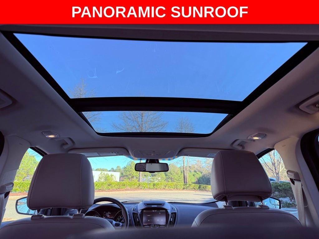 2014 Ford Escape Titanium PANO ROOF/PARK AST/1 OWNER/CLEAN CARFAX