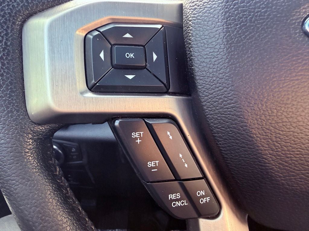 2015 Ford F-150 Platinum PANO-ROOF/TECH PKG/TOW PKG/SMART CRUISE