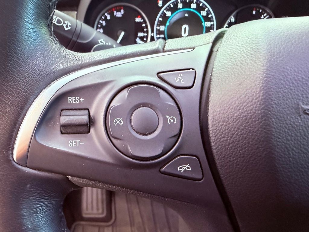 2017 Buick LaCrosse Essence PANO ROOF/BOSE/NAV/BLIND SPOT/1 OWNER