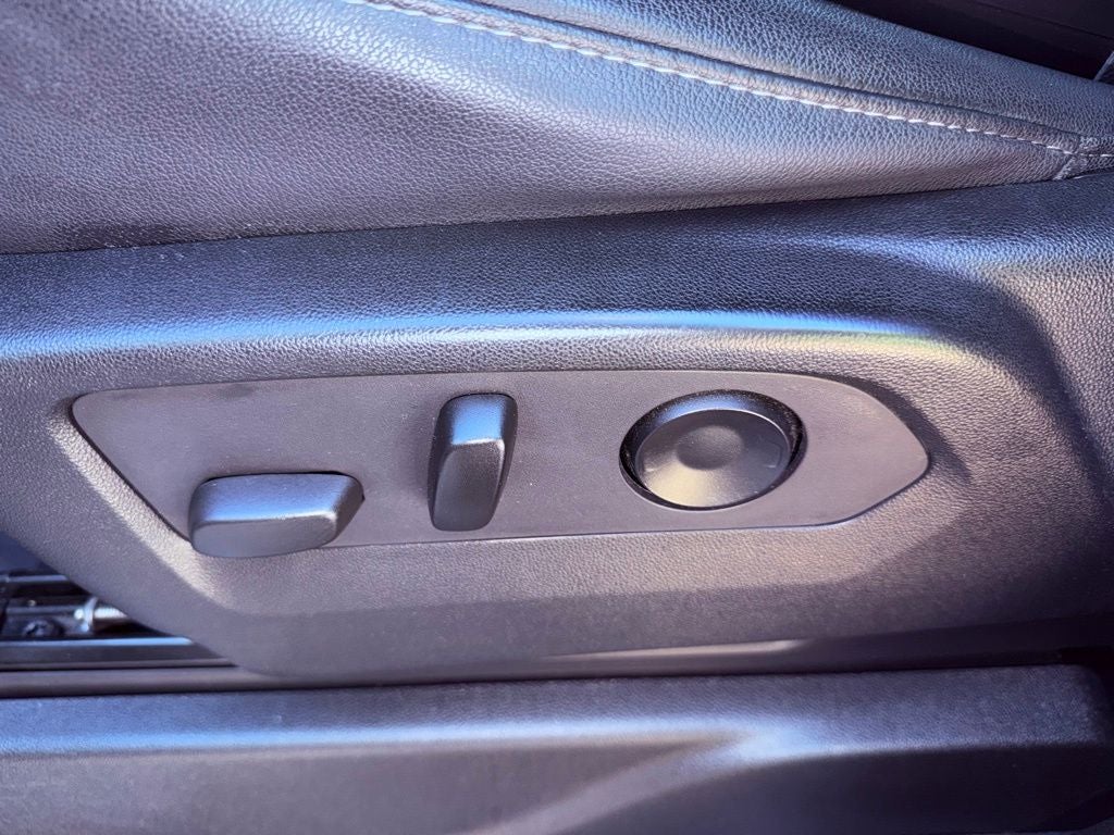 2021 Chevrolet Tahoe LT LEATHER/BOSE/CARPLAY/CAPTAIN'S/4 NEW TIRES