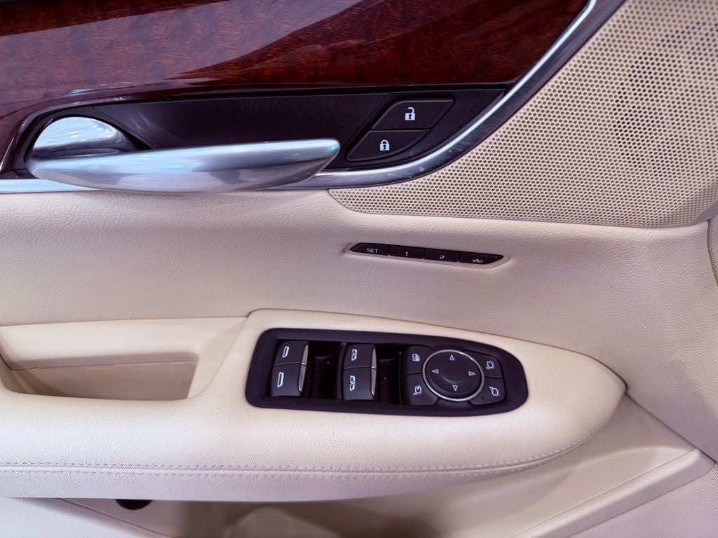 2017 Cadillac XT5 Premium Luxury PANO ROOF/BOSE/NAV/PARK AST