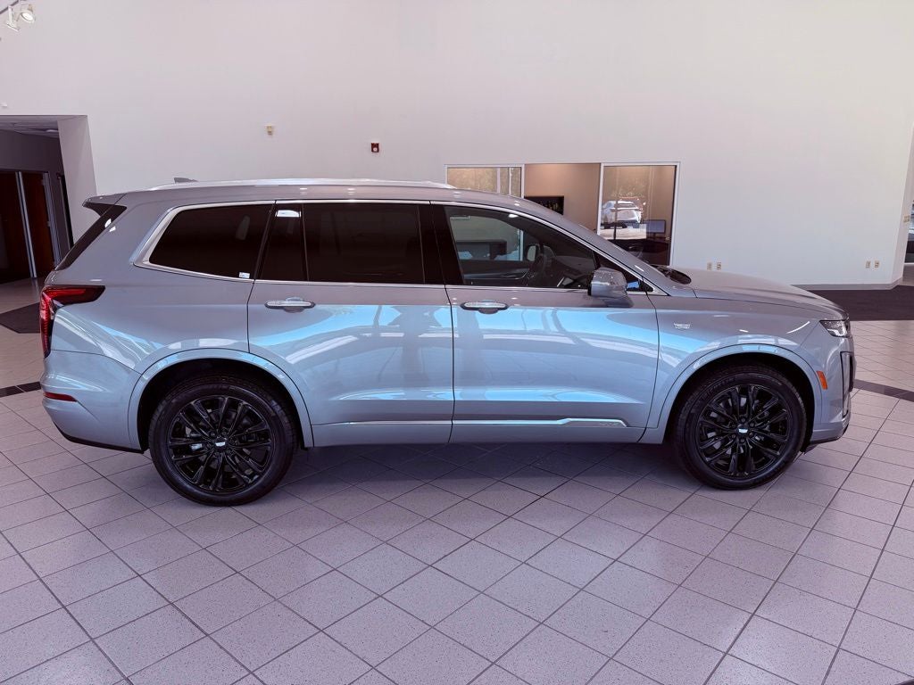 2025 Cadillac XT6 Luxury PANO ROOF/BOSE/PARK AST/BLIND SPOT/SMART CRUISE