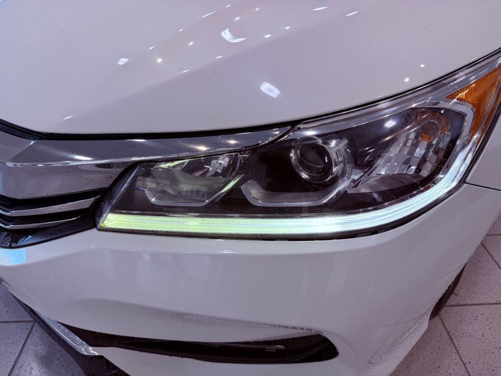 2017 Honda Accord EX-L w/Navigation and Honda Sensing