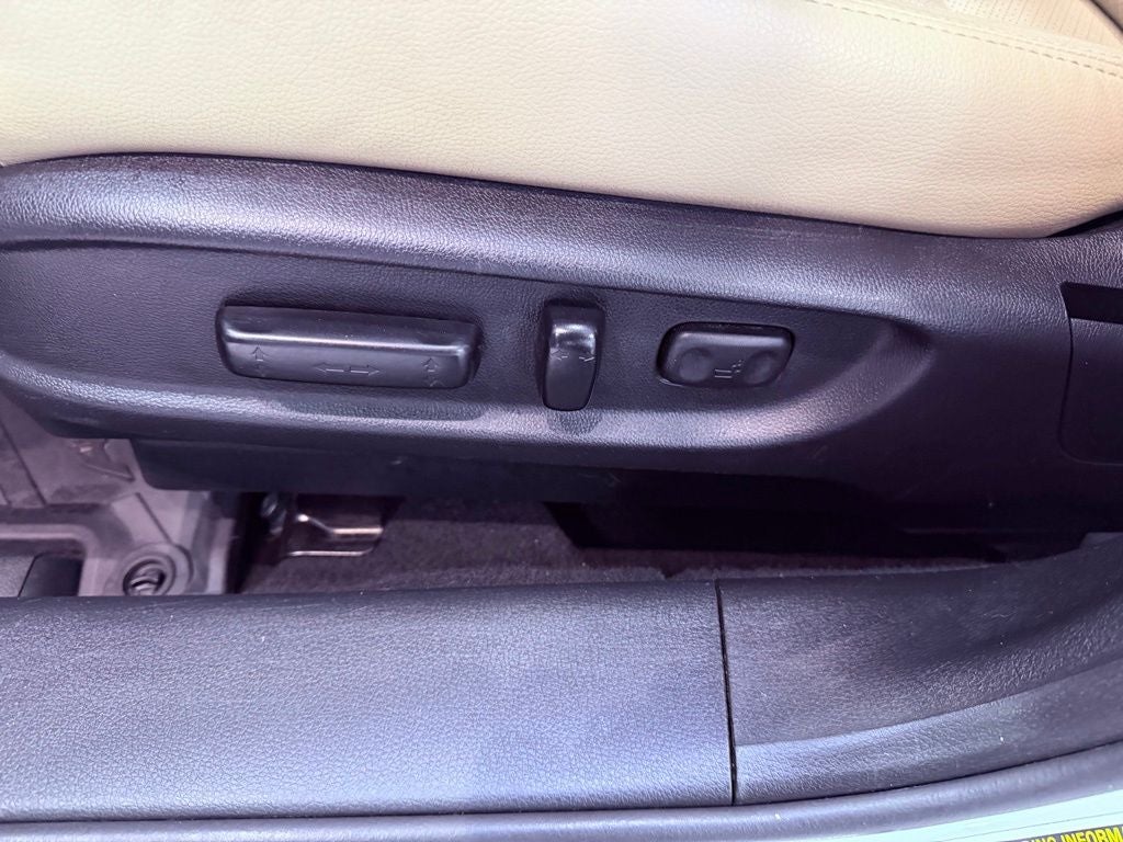 2017 Honda Accord EX-L w/Navigation and Honda Sensing