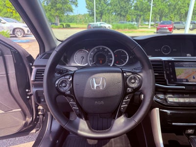 2017 Honda Accord EX-L w/Navigation and Honda Sensing/CARPLAY/SMART CRUIS