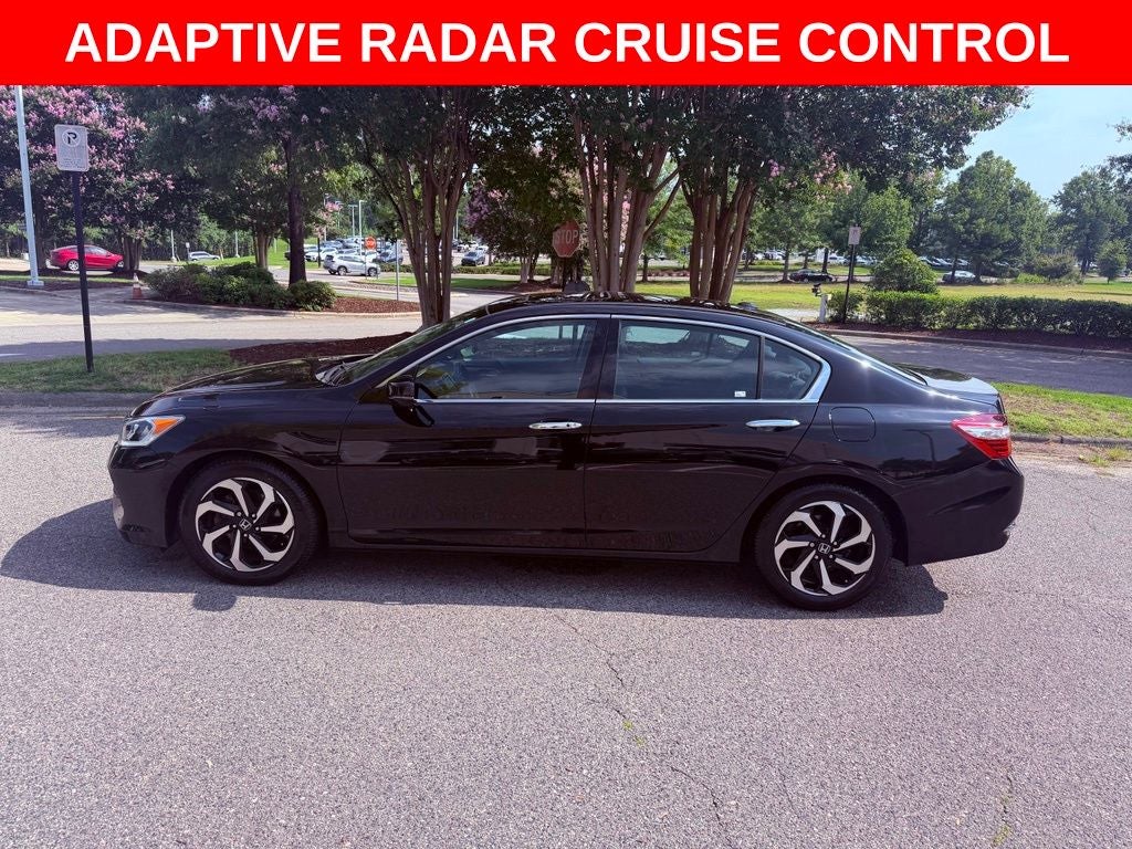 2017 Honda Accord EX-L w/Navigation and Honda Sensing/CARPLAY/SMART CRUIS