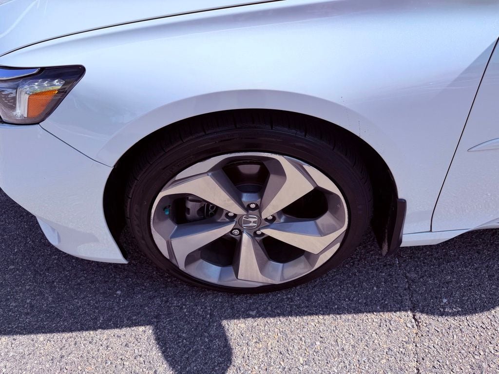 2018 Honda Accord Touring 2.0T HEAD UP/NAV/CARPLAY/SMART CRUISE/PARK AST