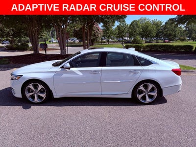 2018 Honda Accord Touring 2.0T HEAD UP/NAV/CARPLAY/SMART CRUISE/PARK AST