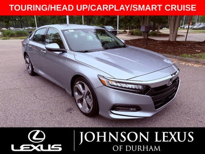 2018 Honda Accord Touring 2.0T HEAD UP/NAV/CARPLAY/SMART CRUISE/PARK AST