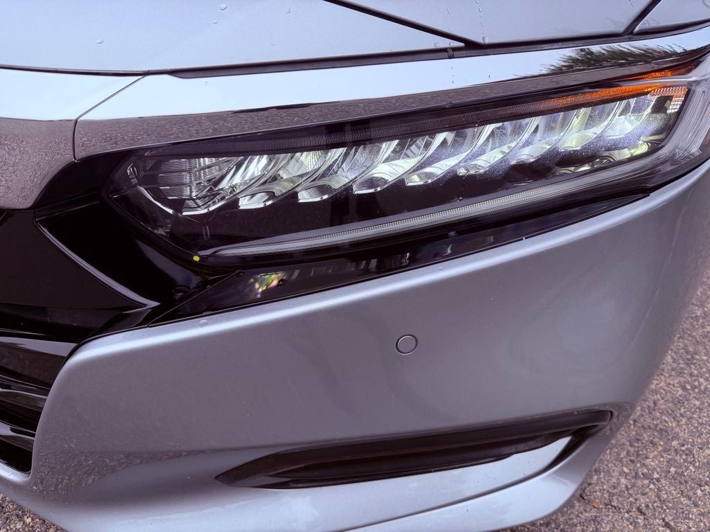 2018 Honda Accord Touring 2.0T HEAD UP/NAV/CARPLAY/SMART CRUISE/PARK AST