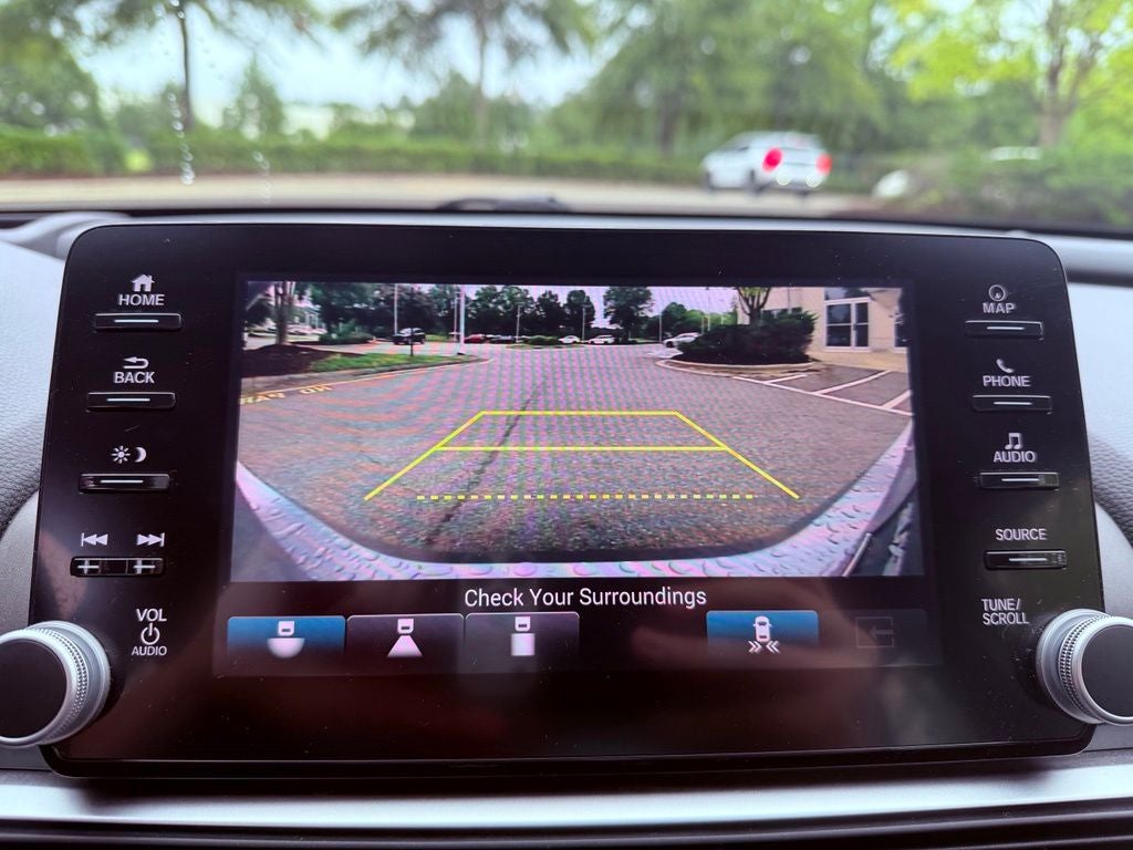 2018 Honda Accord Touring 2.0T HEAD UP/NAV/CARPLAY/SMART CRUISE/PARK AST