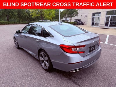 2018 Honda Accord Touring 2.0T HEAD UP/NAV/CARPLAY/SMART CRUISE/PARK AST