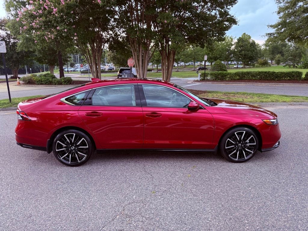 2025 Honda Accord Hybrid Touring BOSE/NAV/BLIND SPOT/PARK AST/SMART CRUISE