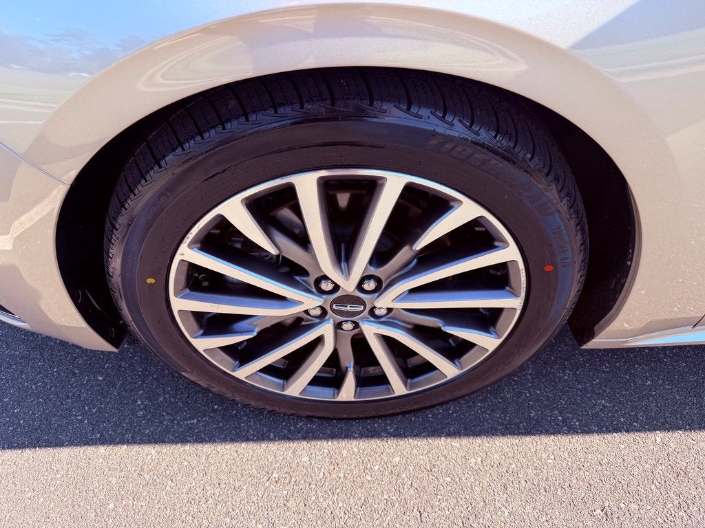 2017 Lincoln Continental Select NAV/BLIND SPOT/CLEAN CARFAX/33,627 MILES