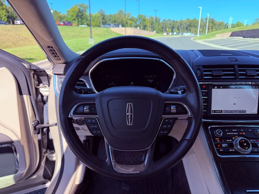 2017 Lincoln Continental Select NAV/BLIND SPOT/CLEAN CARFAX/33,627 MILES
