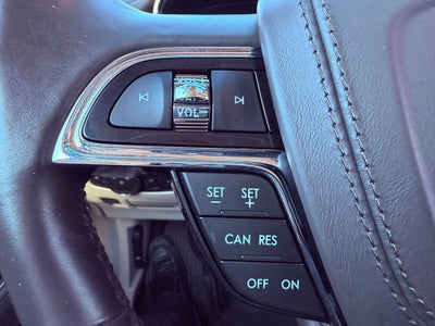 2017 Lincoln Continental Select NAV/BLIND SPOT/CLEAN CARFAX/33,627 MILES