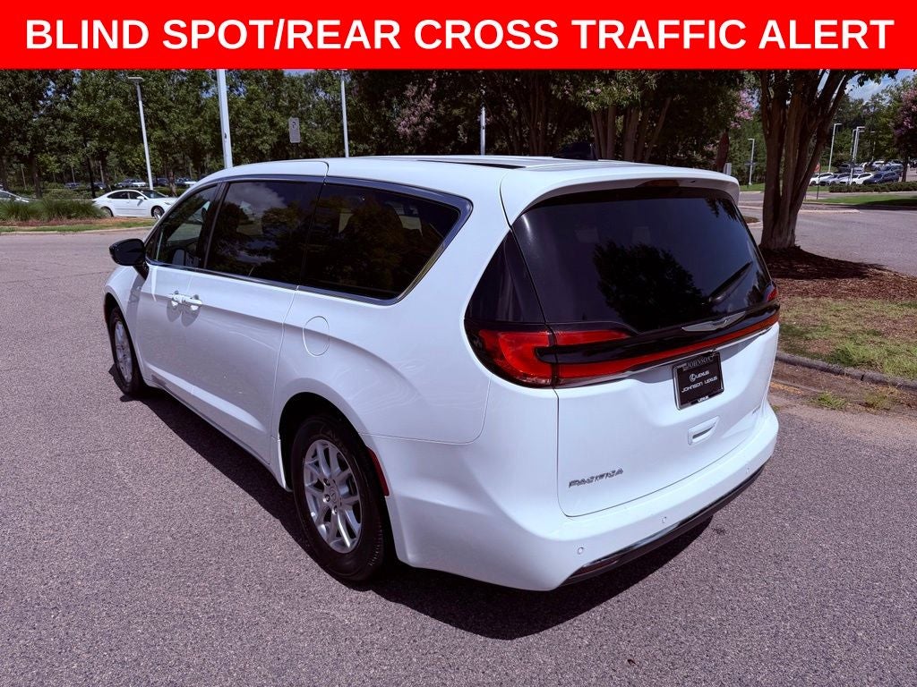 2026 Chrysler Pacifica Select PARK ASSIST/SMART CRUISE/BLIND SPOT/CLEAN CARFAX