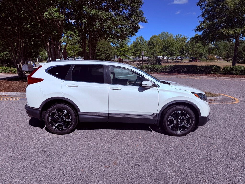 2017 Honda CR-V Touring NAV/CARPLAY/BLIND SPOT/PARK AST/SMART CRUISE