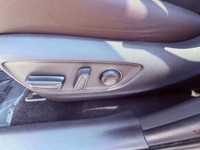 2025 Toyota RAV4 XLE BLIND SPOT/CARPLAY/SMART CRUISE/1 OWNER