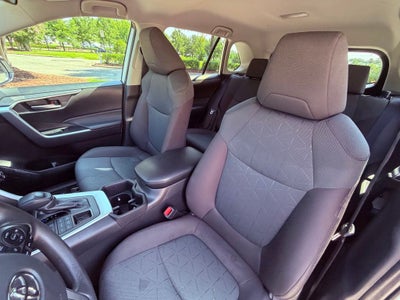 2025 Toyota RAV4 XLE BLIND SPOT/CARPLAY/SMART CRUISE/1 OWNER