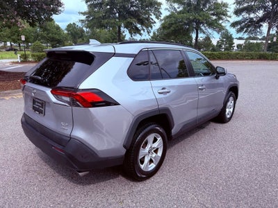 2019 Toyota RAV4 XLE SUNROOF/CARPLAY/SMART CRUISE/CLEAN CARFAX