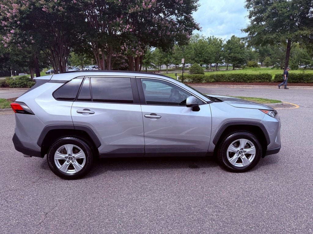 2019 Toyota RAV4 XLE SUNROOF/CARPLAY/SMART CRUISE/CLEAN CARFAX