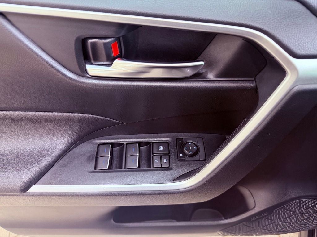 2022 Toyota RAV4 XLE BLIND SPOT/CARPLAY/SMART CRUISE/CLEAN CARFAX