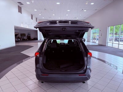 2021 Toyota RAV4 XLE SMART CRUISE/CARPLAY/BLIND SPOT/4 NEW TIRES
