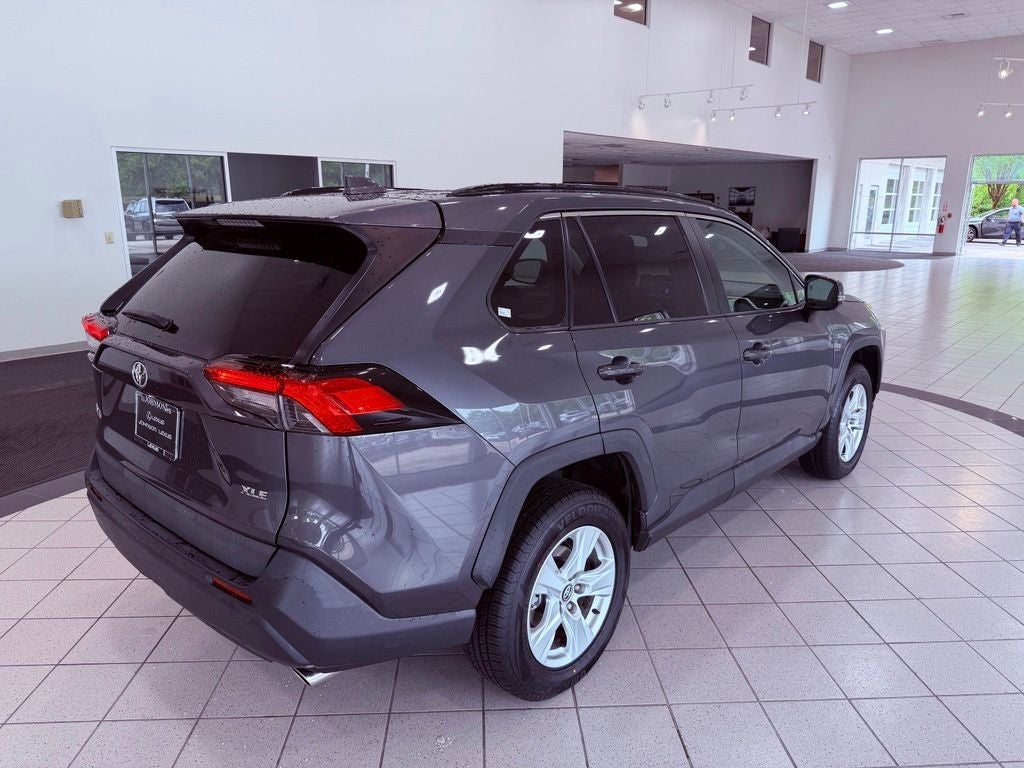 2021 Toyota RAV4 XLE SMART CRUISE/CARPLAY/BLIND SPOT/4 NEW TIRES
