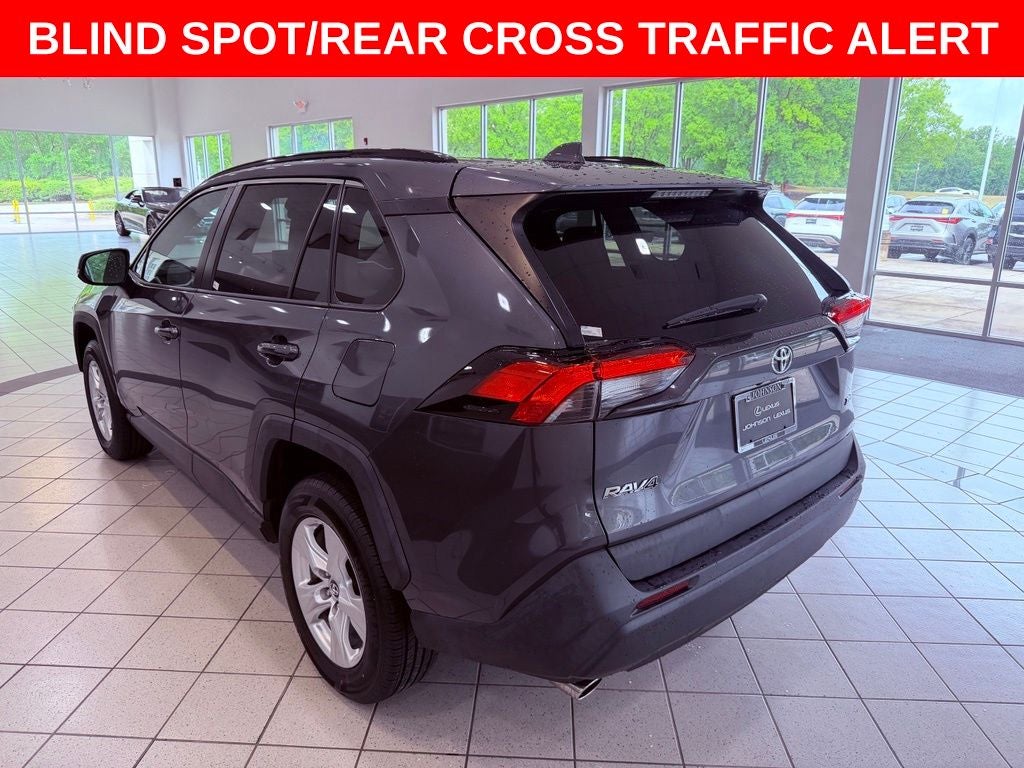 2021 Toyota RAV4 XLE SMART CRUISE/CARPLAY/BLIND SPOT/4 NEW TIRES