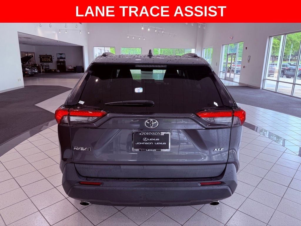 2021 Toyota RAV4 XLE SMART CRUISE/CARPLAY/BLIND SPOT/4 NEW TIRES