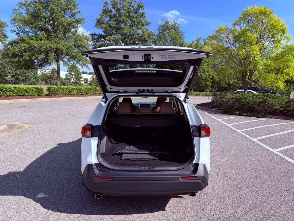 2025 Toyota RAV4 XLE CONV PKG/SUNROOF/BLIND SPOT/SMART CRUISE