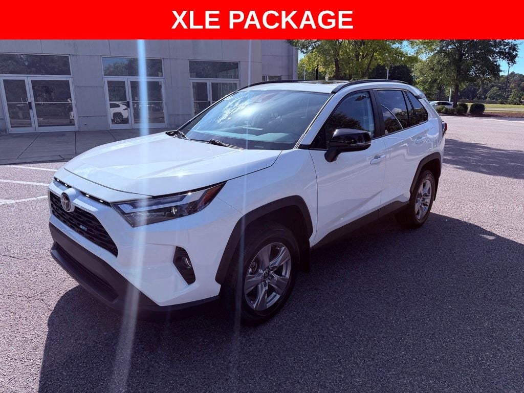 2025 Toyota RAV4 XLE CONV PKG/SUNROOF/BLIND SPOT/SMART CRUISE