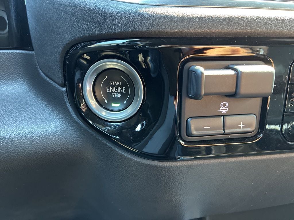 2023 GMC Sierra 1500 SLT 1-OWNER/SUNROOF/CARPLAY/LANE KEEP/SMART CRUISE